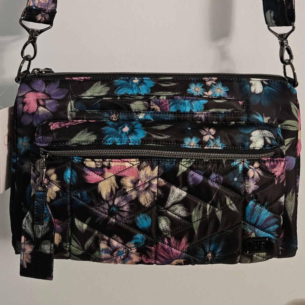 NWT Lug Stretch crossbody in Bloom Black